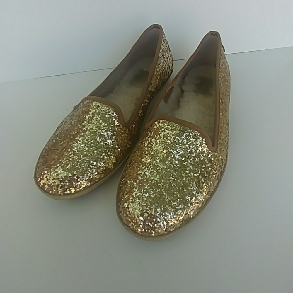 🌟UGG flats